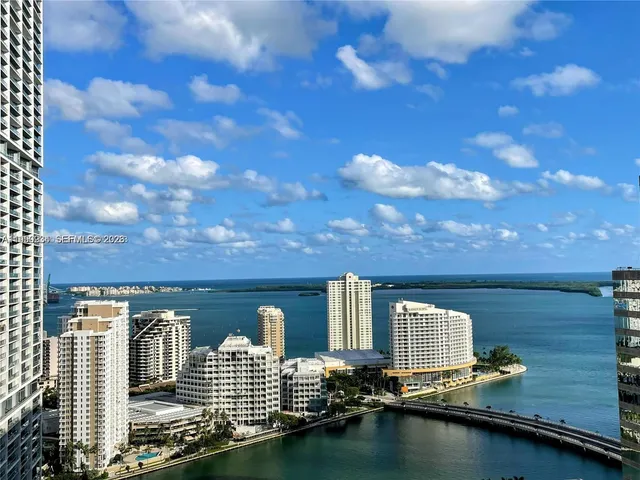 $5,945 | 500 Brickell Avenue, Unit 3302, Miami, FL 33131