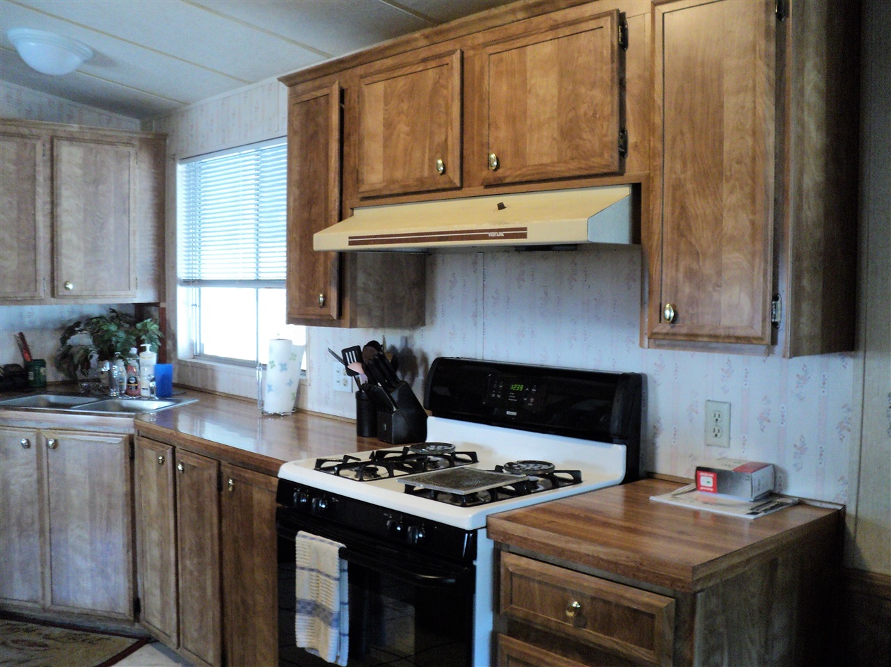 9395 Harritt Road, Unit 257 Lakeside, CA 92040 - Photo 12 of 25 Gallery Image 12