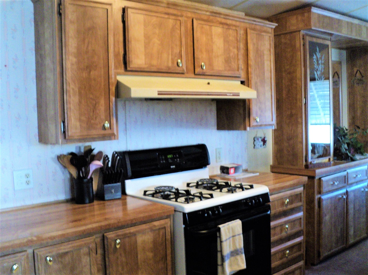 9395 Harritt Road, Unit 257 Lakeside, CA 92040 - Photo 10 of 25 Gallery Image 10