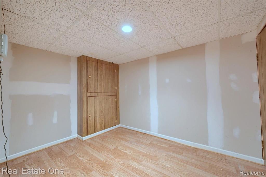 424 Hill Street Rochester, MI 48307 - Photo 27 of 31