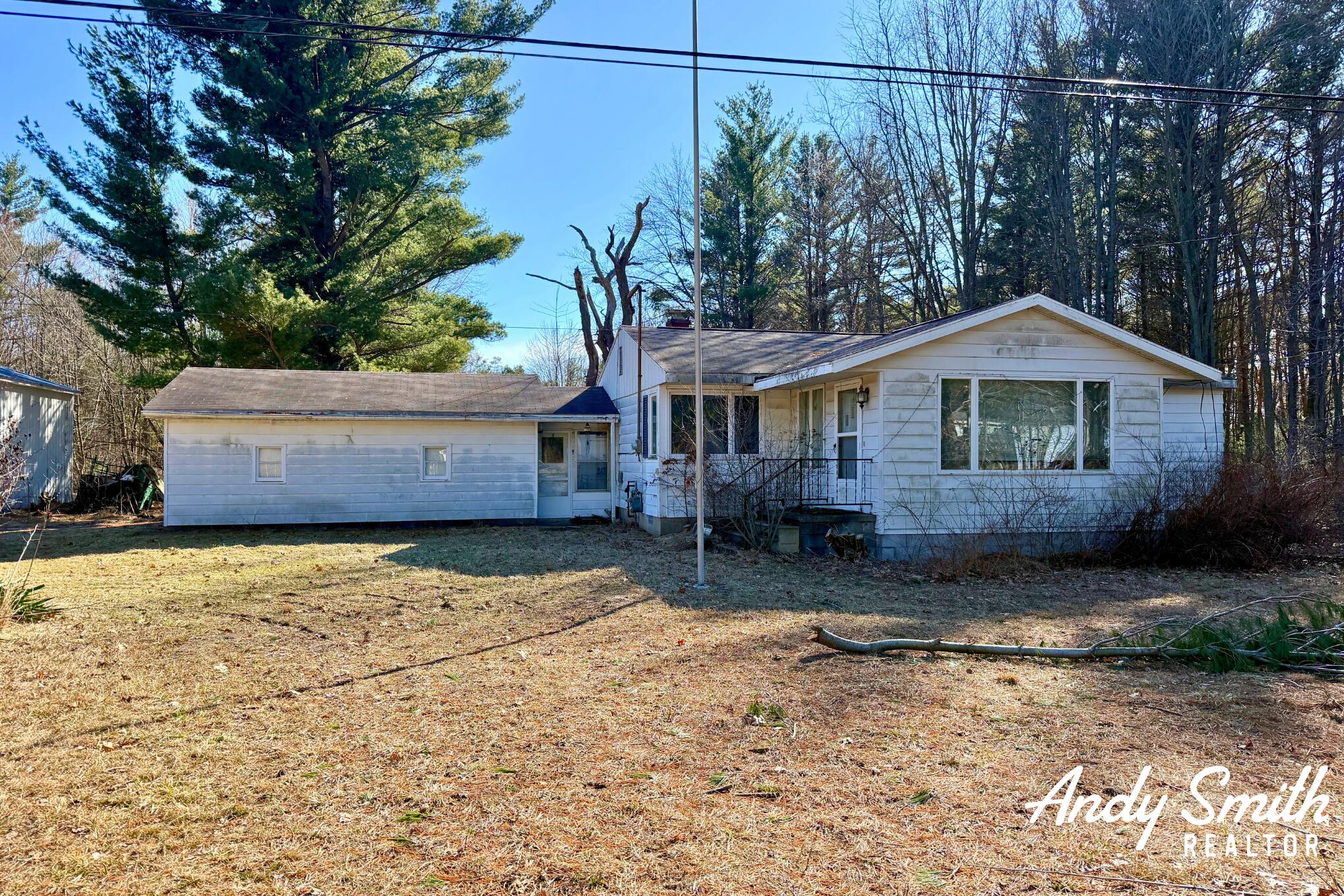 1285 West McMillan Road Muskegon, MI 49445 - Photo 6 of 41 edited (18)