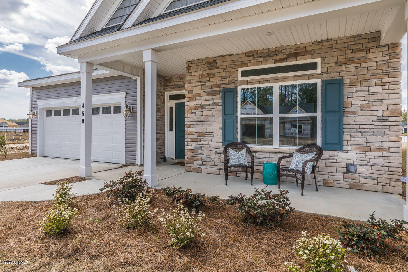 669 Fort Sullivan Drive Ridgeland, SC 29936 - Photo 3 of 42 3 Front