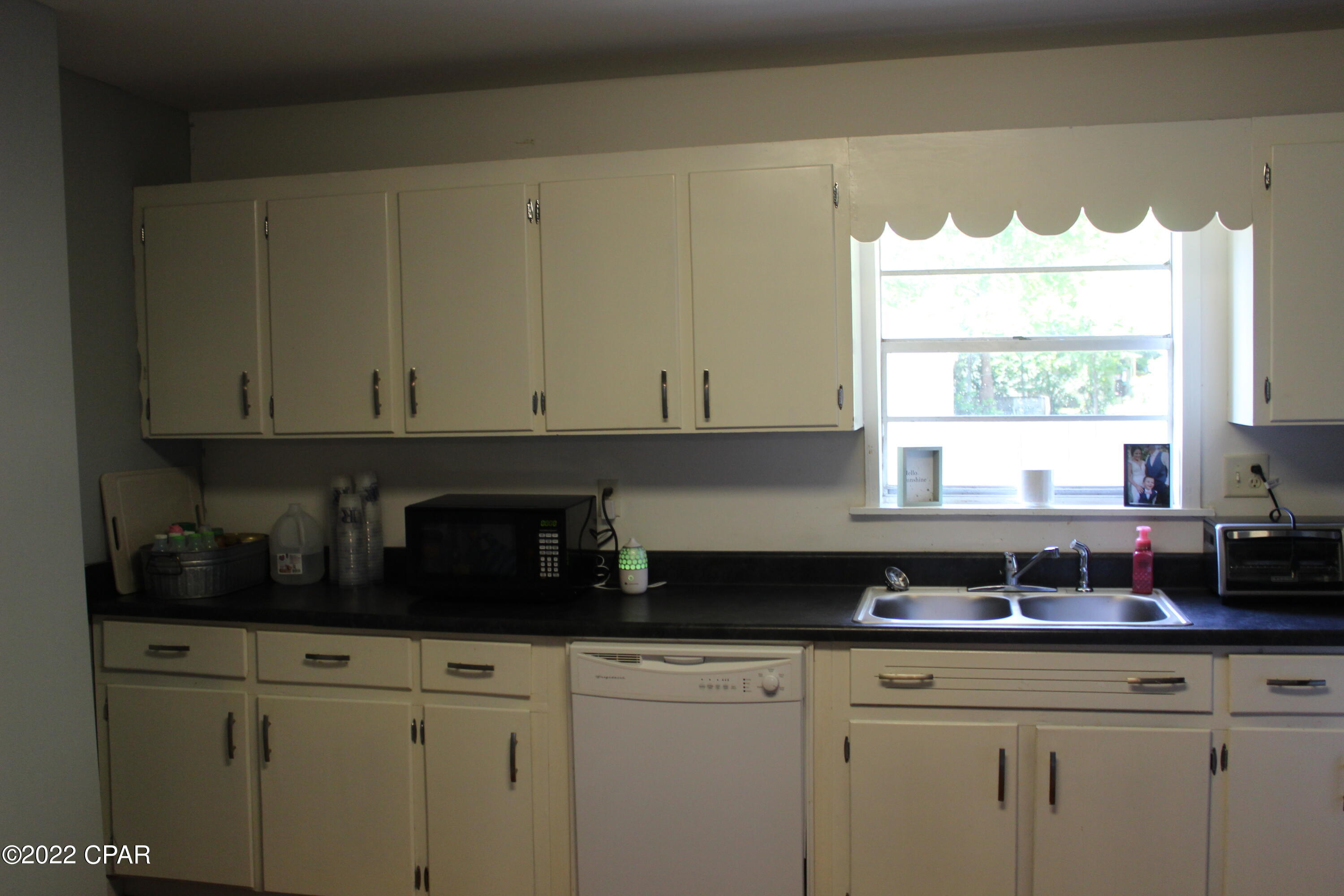 796 Sinclair Street Chipley, FL 32428 - Photo 12 of 20 Gallery Image 12