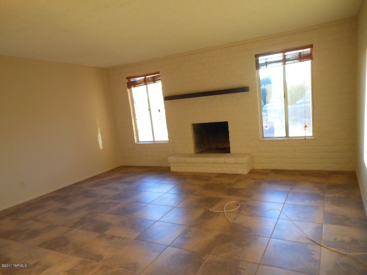 3517 South Prudence Road Tucson, AZ 85730 - Photo 2 of 13 Gallery Image 2