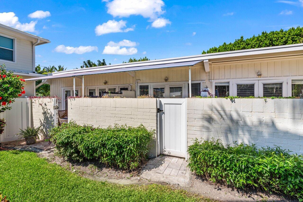 303 Gleason Street, Unit 4 Delray Beach, FL 33483 - Photo 17 of 26 021-303GleasonStreet-4-DelrayBeach-FL-33