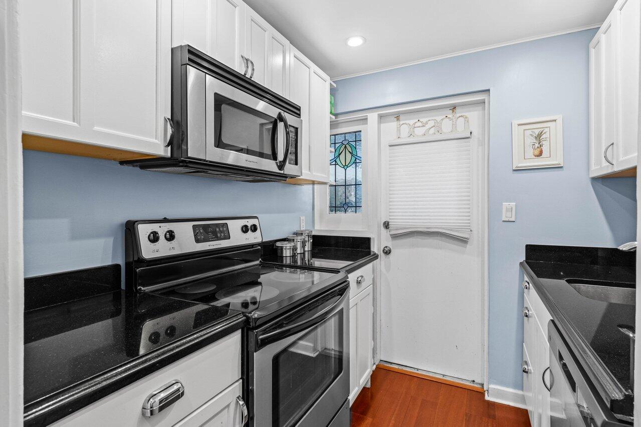 303 Gleason Street, Unit 4 Delray Beach, FL 33483 - Photo 5 of 26 005-303GleasonStreet-4-DelrayBeach-FL-33