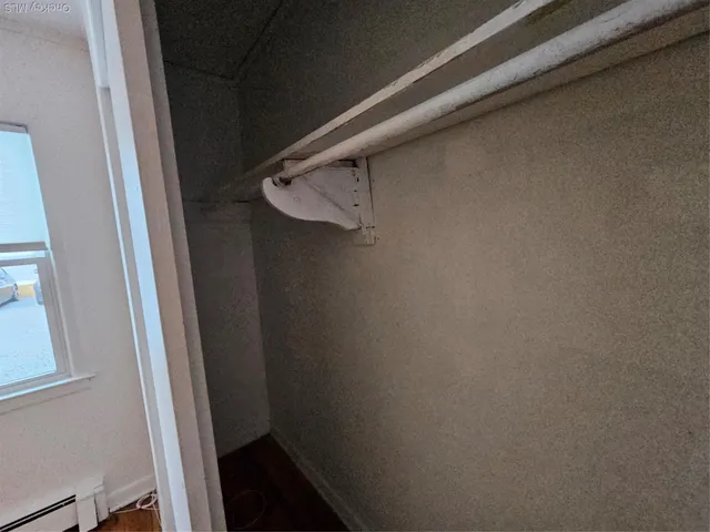 $1,975 | 108-110 Orinoco Drive, Unit 1C, Brightwaters, NY 11718