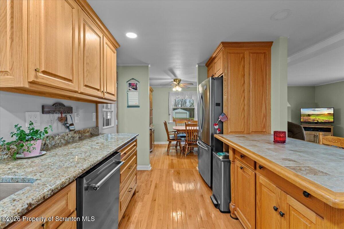 133 Shust Road Carbondale, PA 18407 - Photo 11 of 46 Kitchen