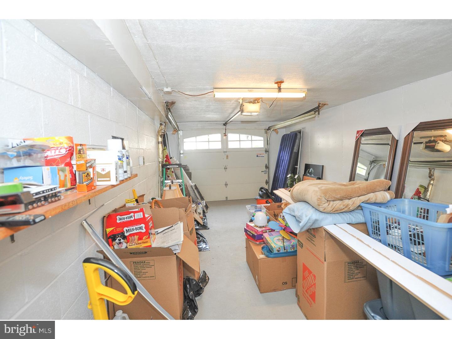 3348 Red Lion Road Philadelphia, PA 19114 - Photo 22 of 25 Garage