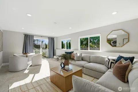 $2,099,000 | 7511 41st Avenue Northeast, Seattle, WA 98115