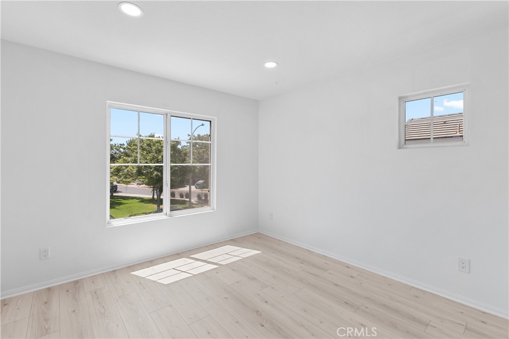 1271 Castledale Street Riverside, CA 92501 - Photo 37 of 54