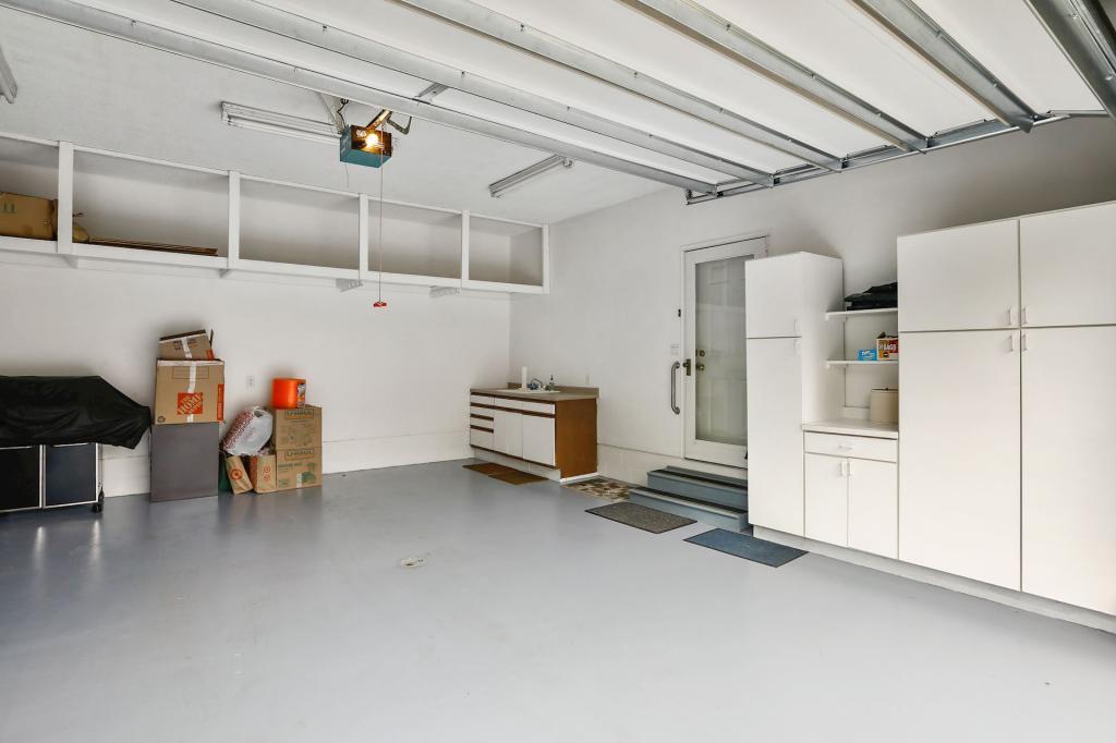 1900 Victoria Road South, Unit P Mendota Heights, MN 55118 - Photo 27 of 35 Gallery Image 27
