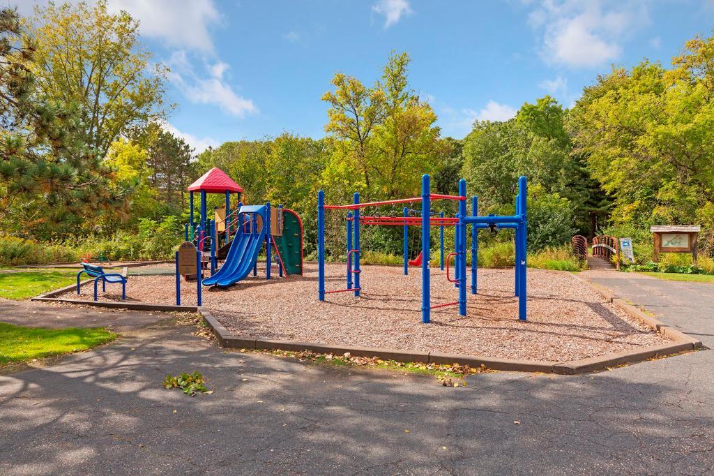 1900 Victoria Road South, Unit P Mendota Heights, MN 55118 - Photo 33 of 35 Gallery Image 33