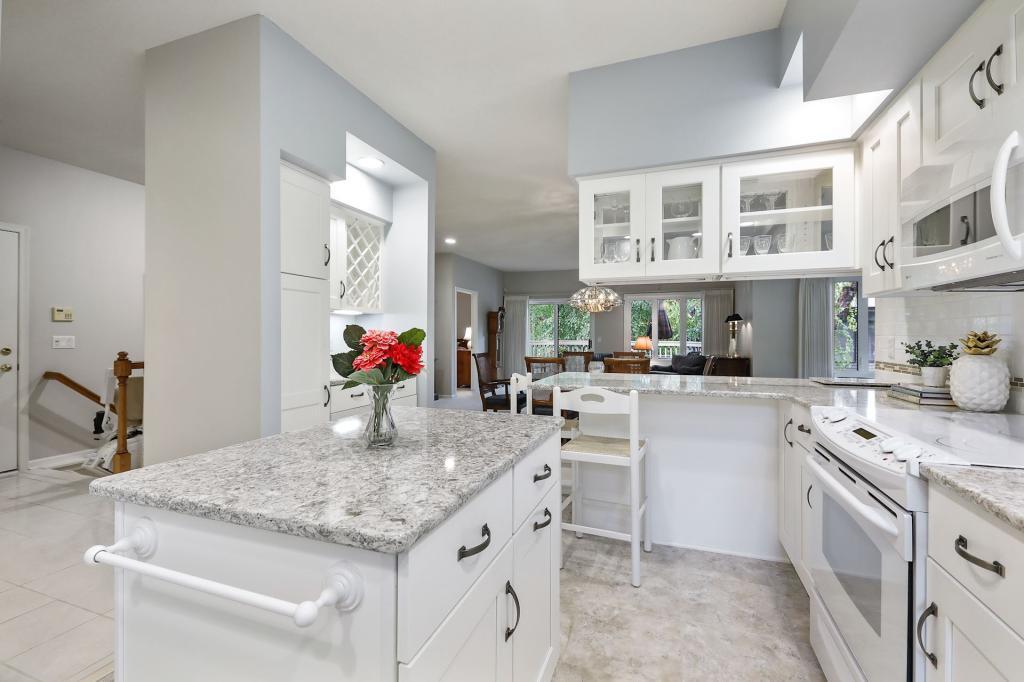 1900 Victoria Road South, Unit P Mendota Heights, MN 55118 - Photo 9 of 35 Gallery Image 9
