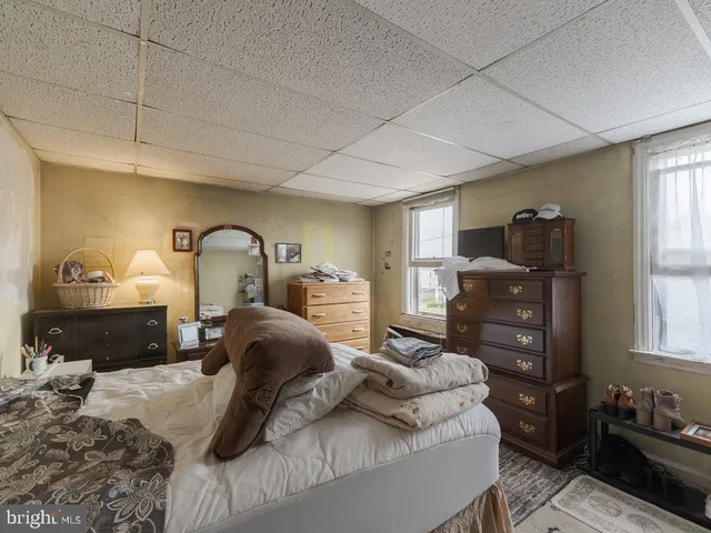 $213,000 | 909 Noble Street, Norristown, PA 19401