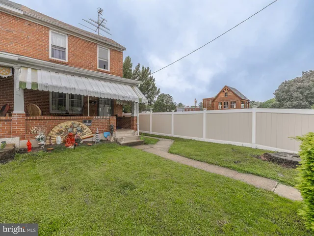 $213,000 | 909 Noble Street, Norristown, PA 19401