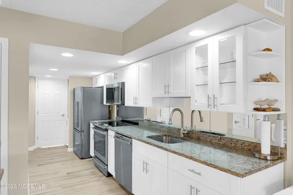 $519,000 | 438 Highway 35, Unit 1202, Mantoloking, NJ 08738