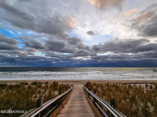 $519,000 | 438 Highway 35, Unit 1202, Mantoloking, NJ 08738