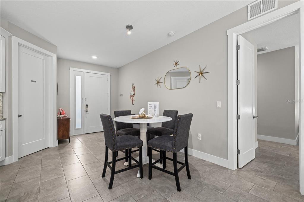 279 Avalon Road Venice, FL 34293 - Photo 21 of 32 Gallery Image 21
