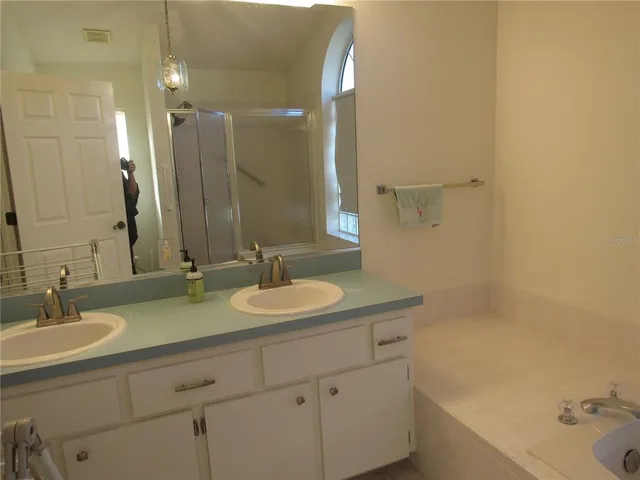 a view of walk in closet