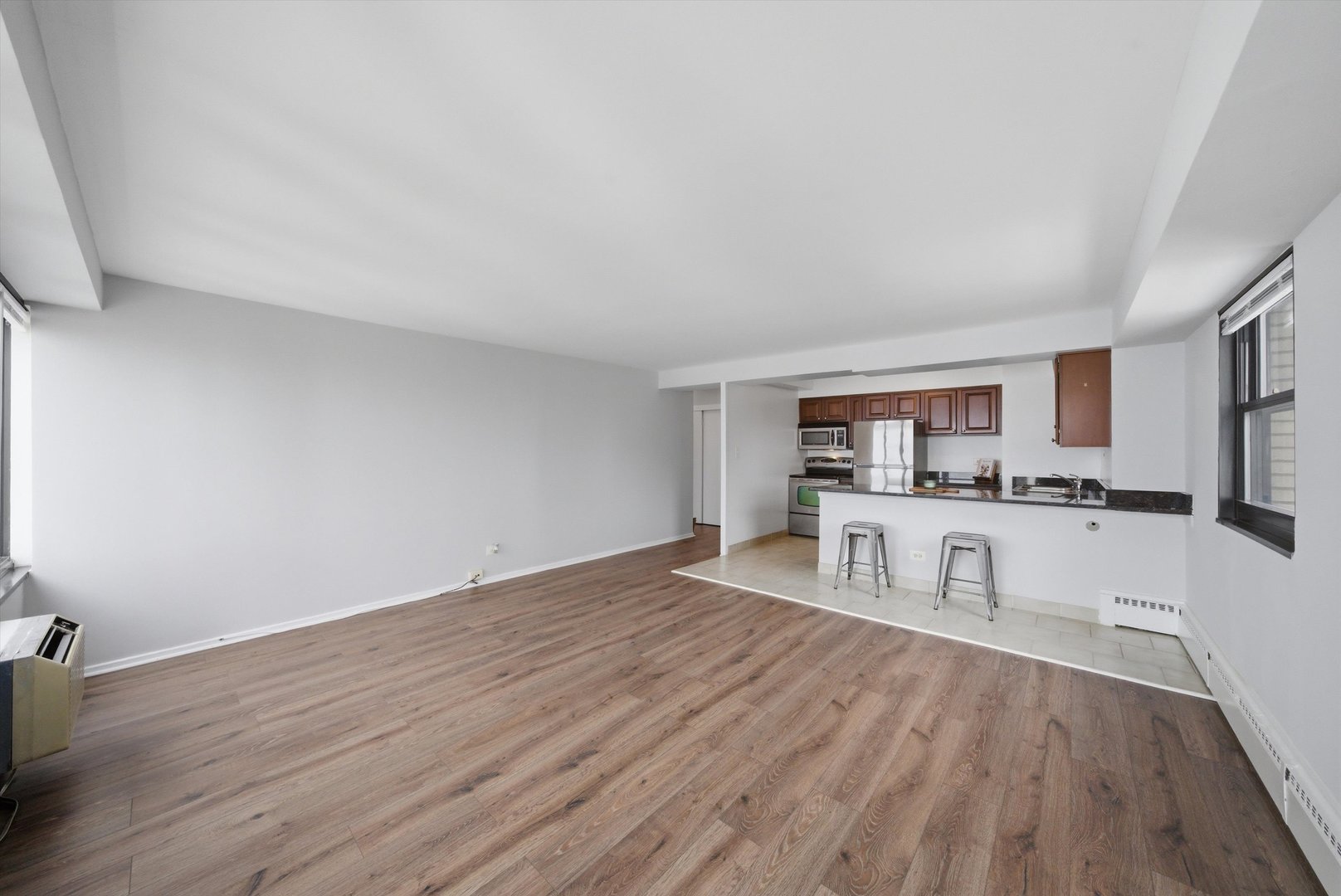 6030 North Sheridan Road, Unit 1912 Chicago, IL 60660 - Photo 10 of 17