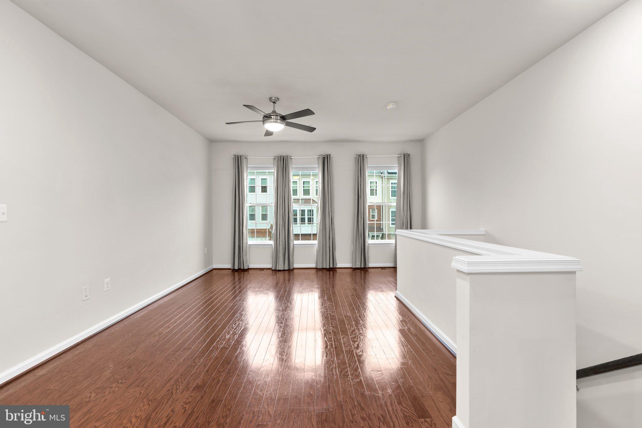 2644 Hardaway Circle Hanover, MD 21076 - Photo 6 of 34 Living Room