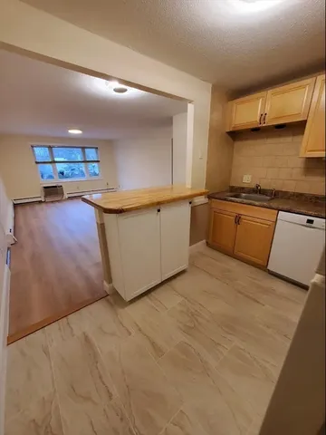 $2,395 | A2 Colonial Drive, Unit 10, Andover, MA 01810