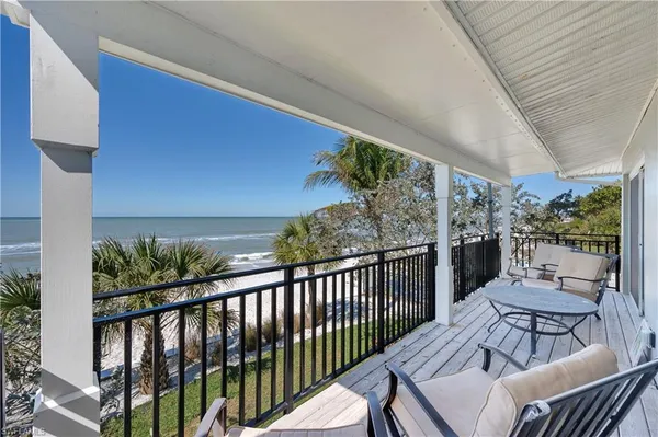 $20,000 | 1065 Gulf Shore Boulevard North, Unit 201, Naples, FL 34102