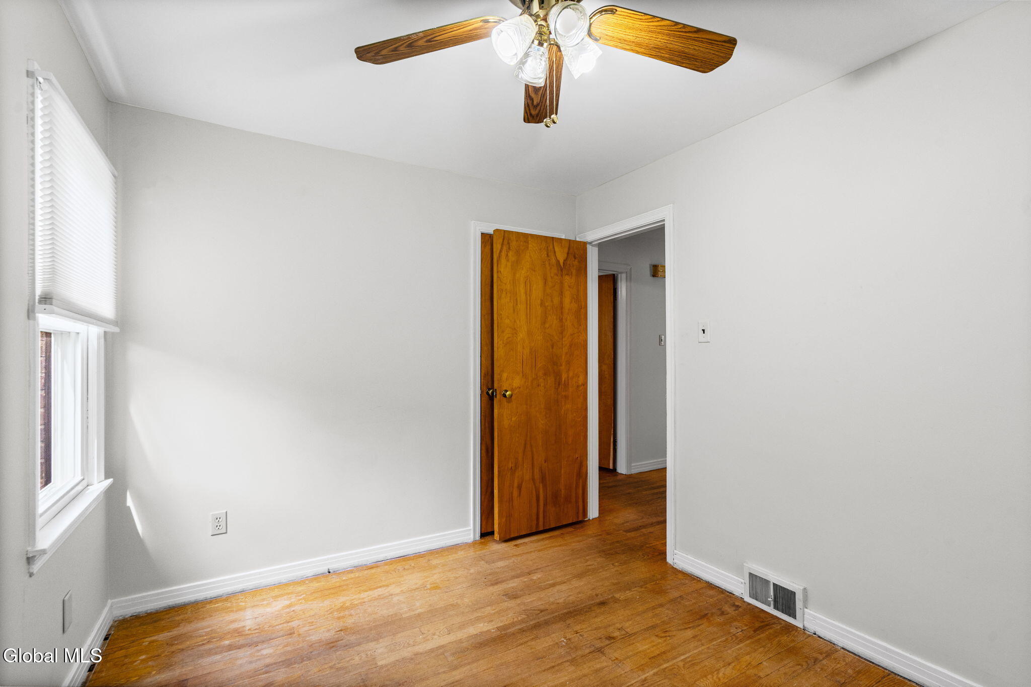 1246 Sumner Avenue Schenectady, NY 12309 - Photo 16 of 37 40-web-or-mls-1246-sumner-ave