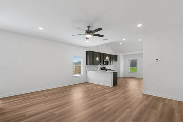 $284,990 | 624 Roaring Fls Drive, Willis, TX 77378