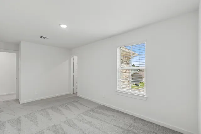 $284,990 | 624 Roaring Fls Drive, Willis, TX 77378