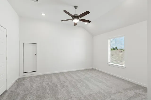 $284,990 | 624 Roaring Fls Drive, Willis, TX 77378