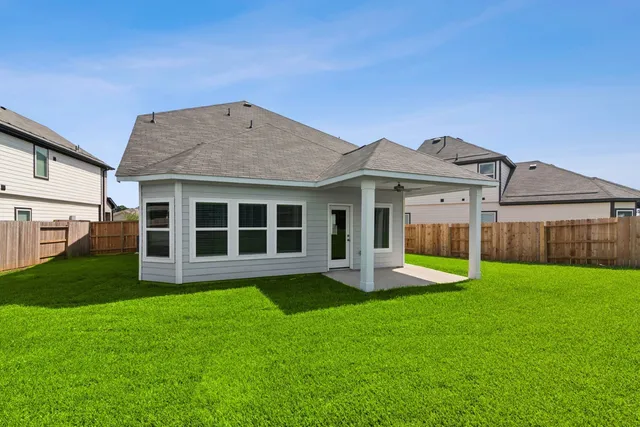 $284,990 | 624 Roaring Fls Drive, Willis, TX 77378