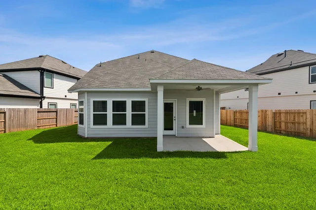 $284,990 | 624 Roaring Fls Drive, Willis, TX 77378