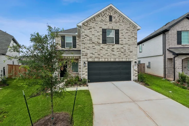 $284,990 | 624 Roaring Fls Drive, Willis, TX 77378