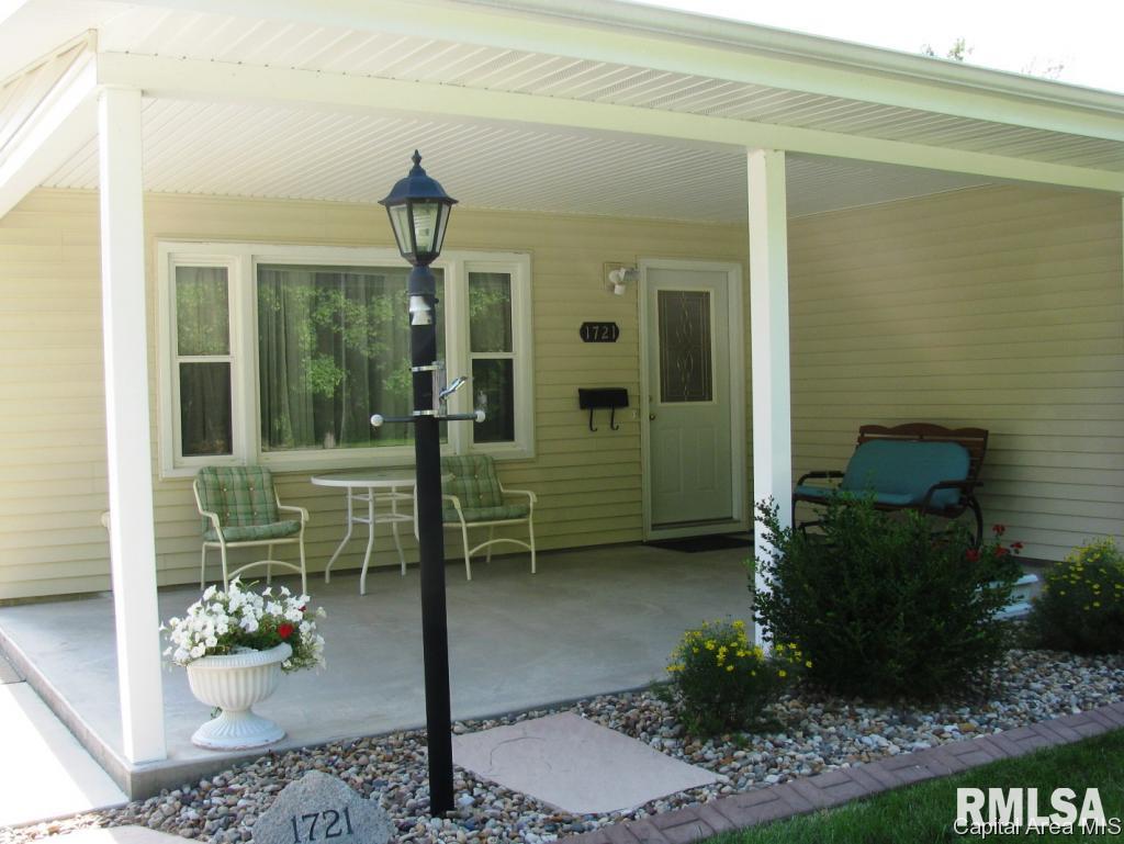 1721 North 23rd Street Springfield, IL 62702 - Photo 3 of 23
