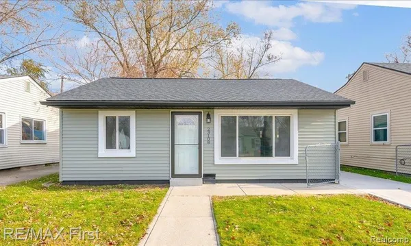 $1,400 | 23108 Pilgrim Avenue, Hazel Park, MI 48030