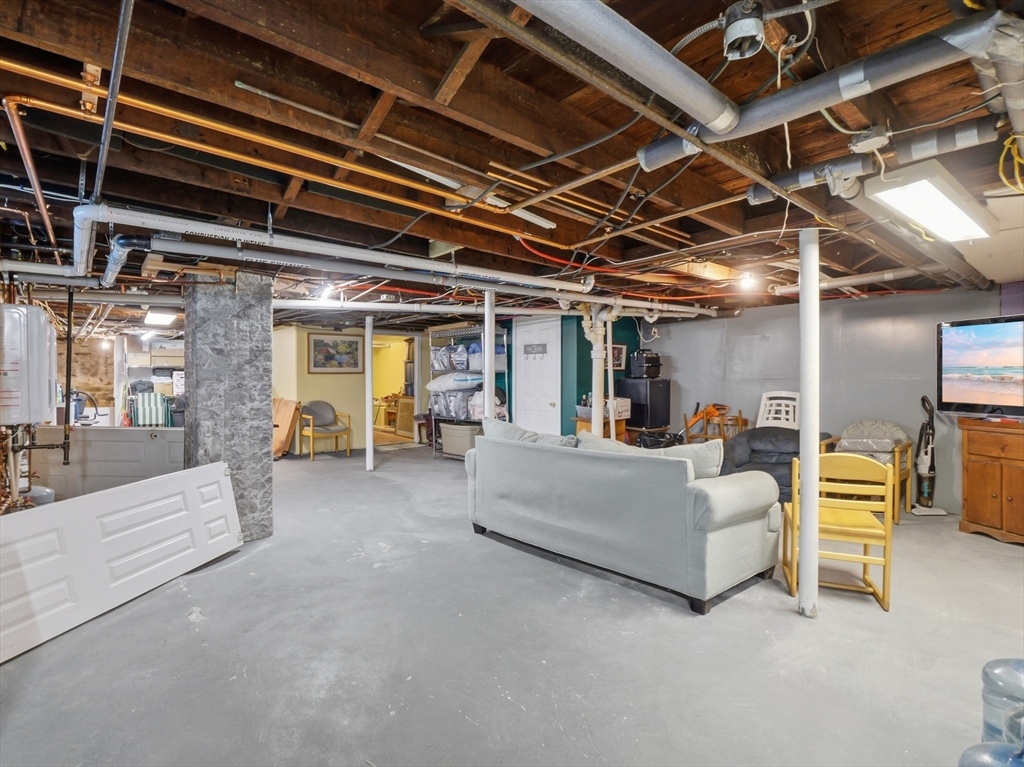 30-32 Exeter Street Lawrence, MA 01843 - Photo 32 of 36