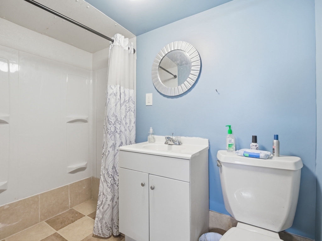 30-32 Exeter Street Lawrence, MA 01843 - Photo 33 of 36