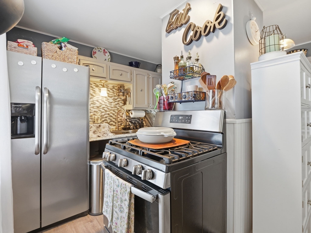 30-32 Exeter Street Lawrence, MA 01843 - Photo 7 of 36