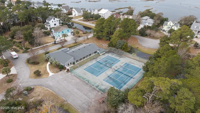 $745,000 | 312 Cape Fear Loop, Emerald Isle, NC 28594
