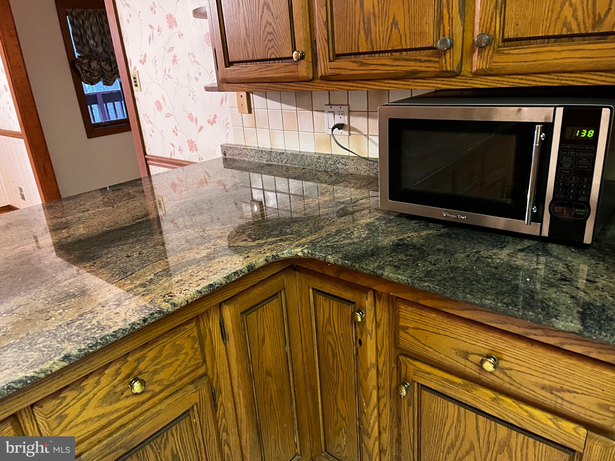 10 Redgate Court Silver Spring, MD 20905 - Photo 10 of 49 Counter MW