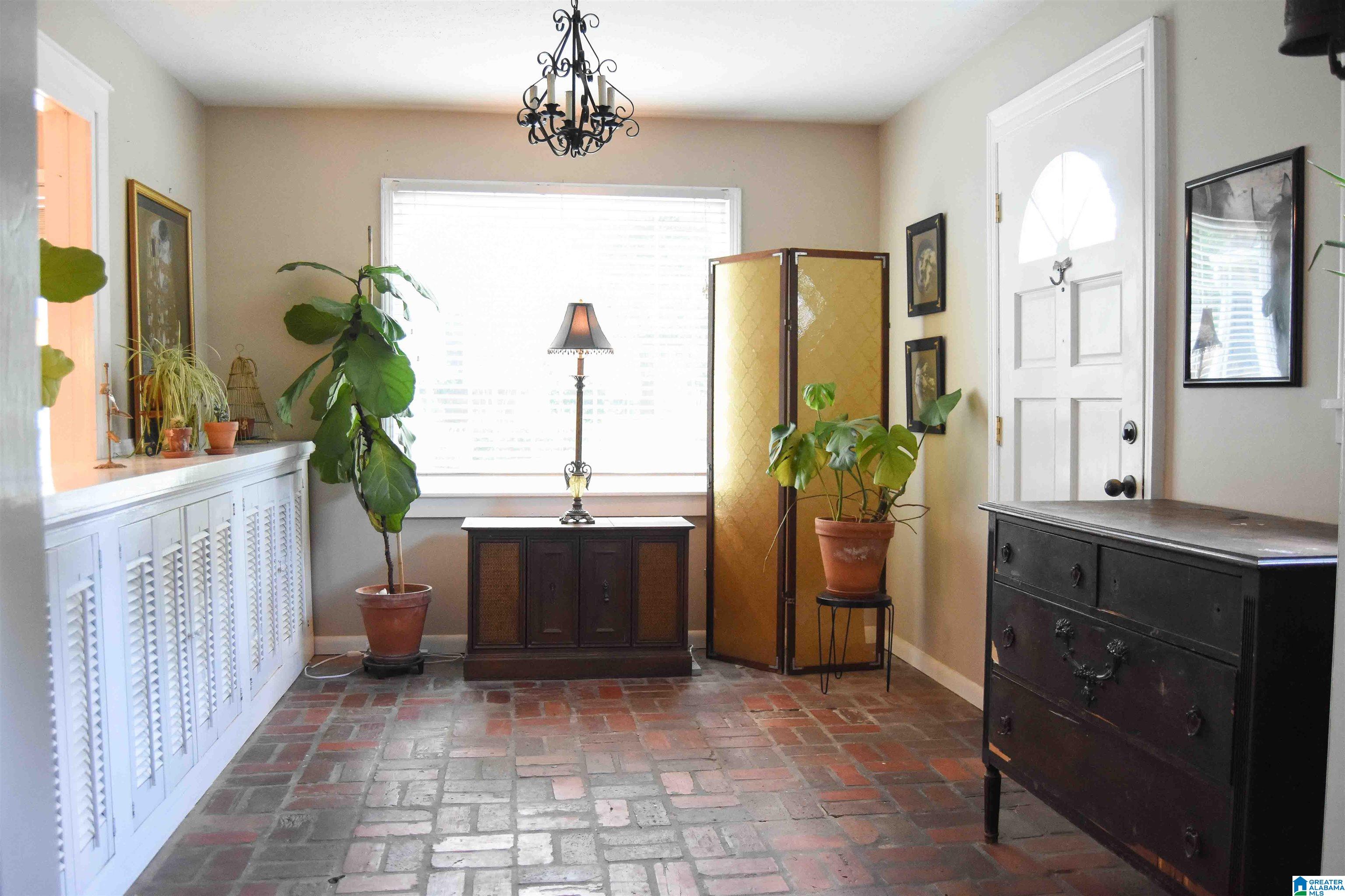 860 Oakview Avenue Gadsden, AL 35901 - Photo 4 of 55
