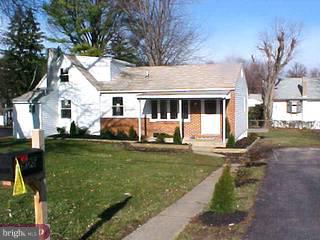 905 Crystle Road Aston, PA 19014 - Photo 1 of 6