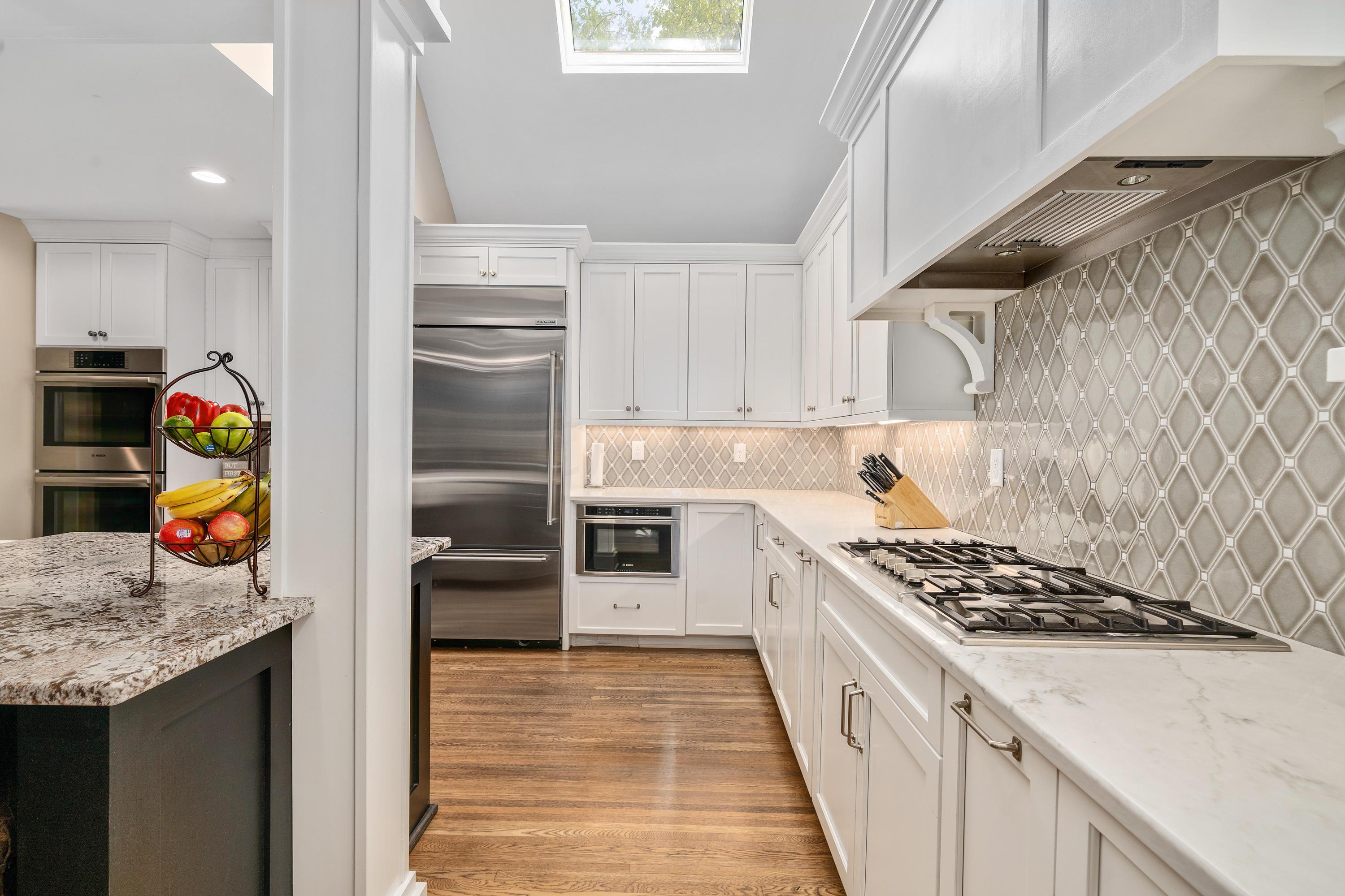217 South Harding Road Columbus, OH 43209 - Photo 12 of 66