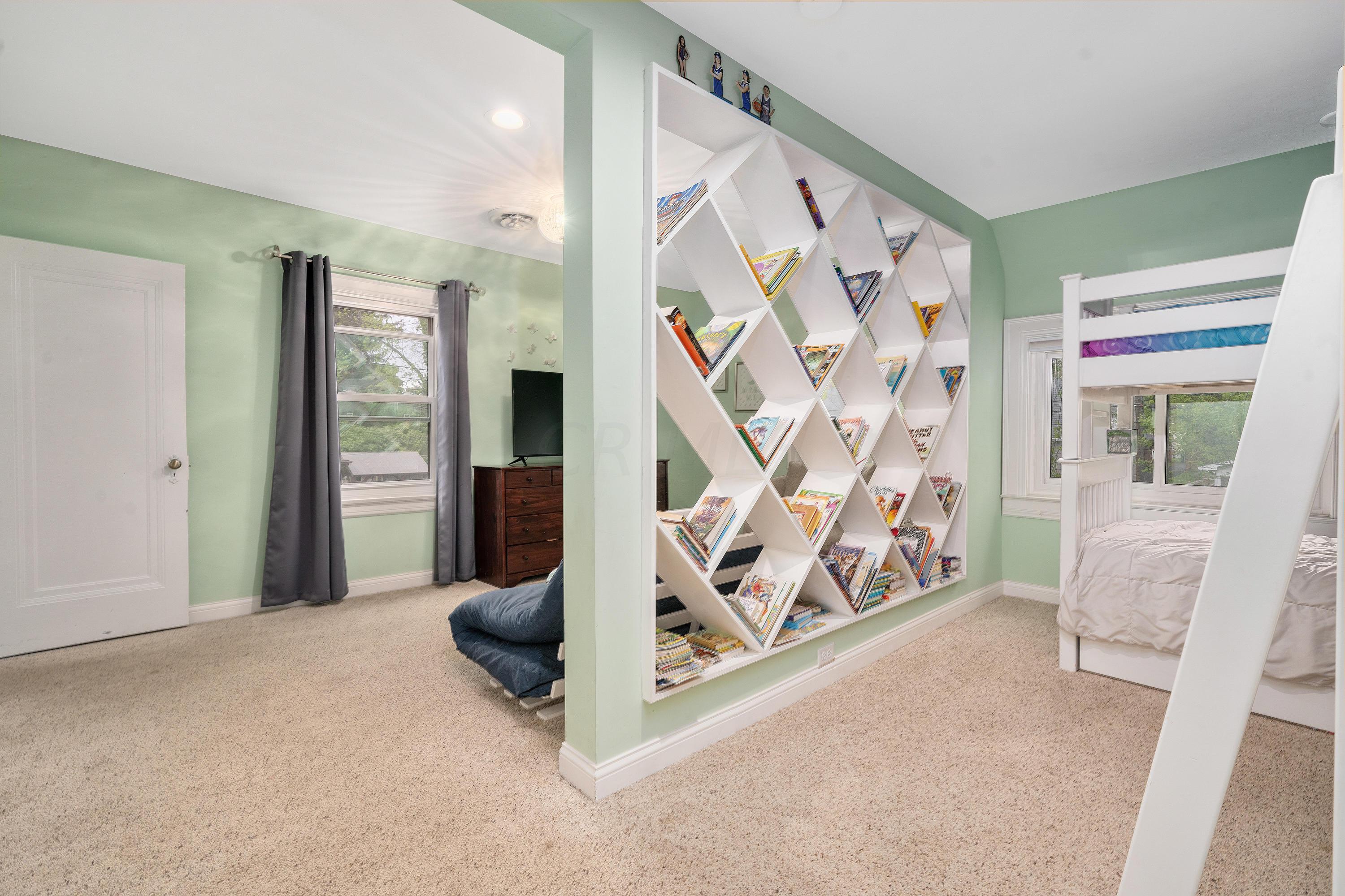 217 South Harding Road Columbus, OH 43209 - Photo 43 of 66