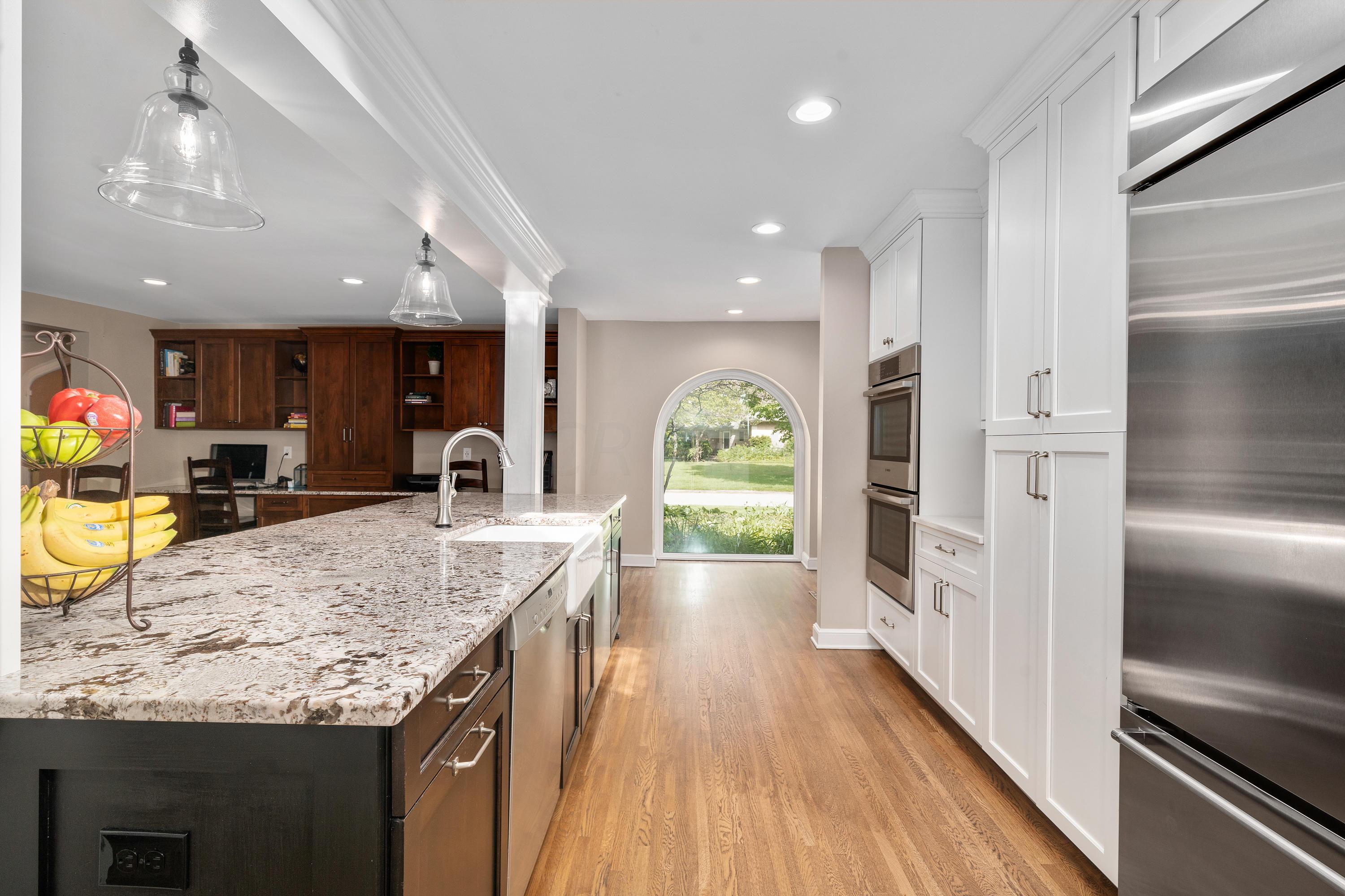 217 South Harding Road Columbus, OH 43209 - Photo 10 of 66