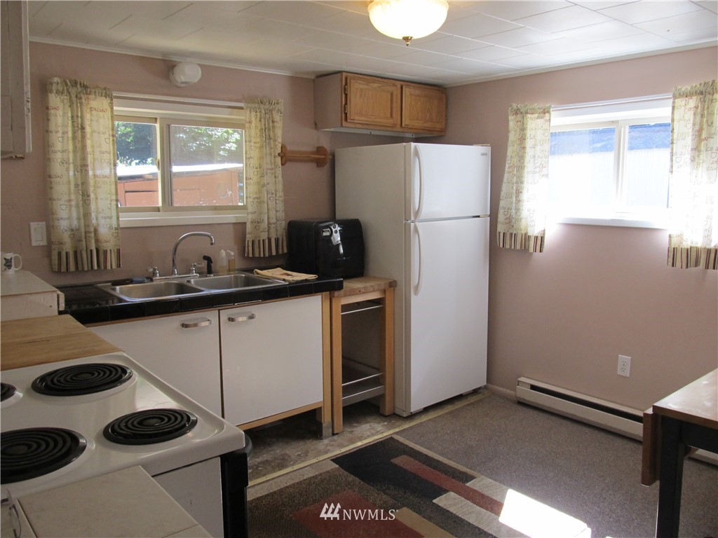 112 Kauer Road Randle, WA 98377 - Photo 5 of 20 Gallery Image 5
