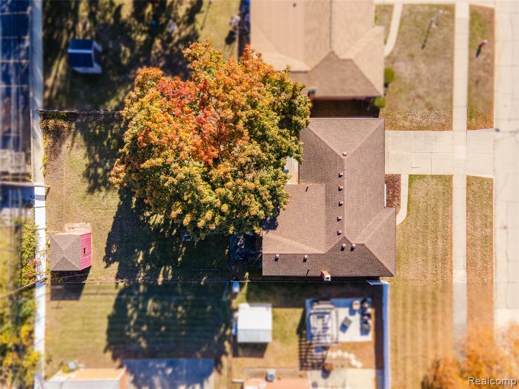 28644 Grobbel Warren, MI 48092 - Photo 13 of 55