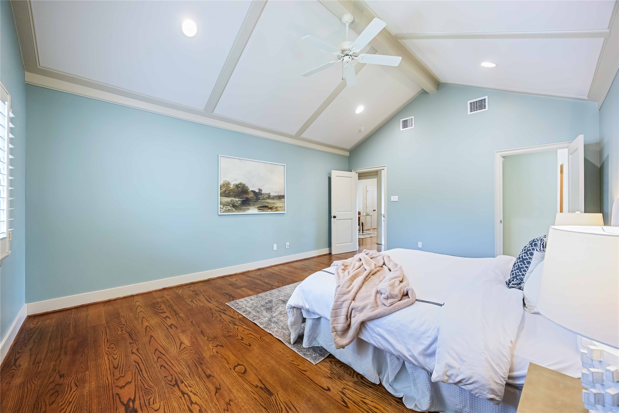 3541 Michaux Street Houston, TX 77009 - Photo 21 of 32 Tons of space in this primary bedroom to relax
